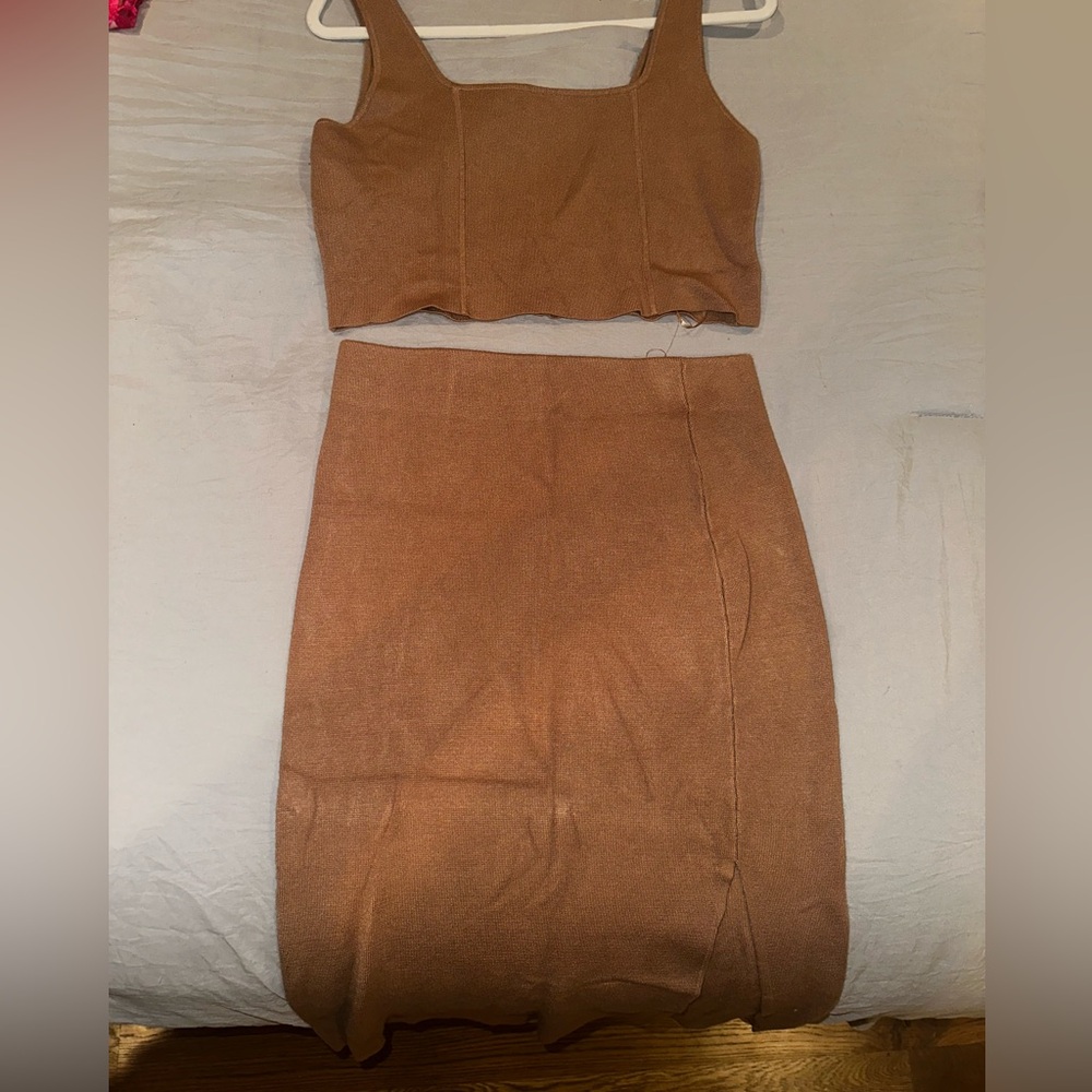 House of Harlow 1960 Brown Tan Midi Pencil Skirt Set